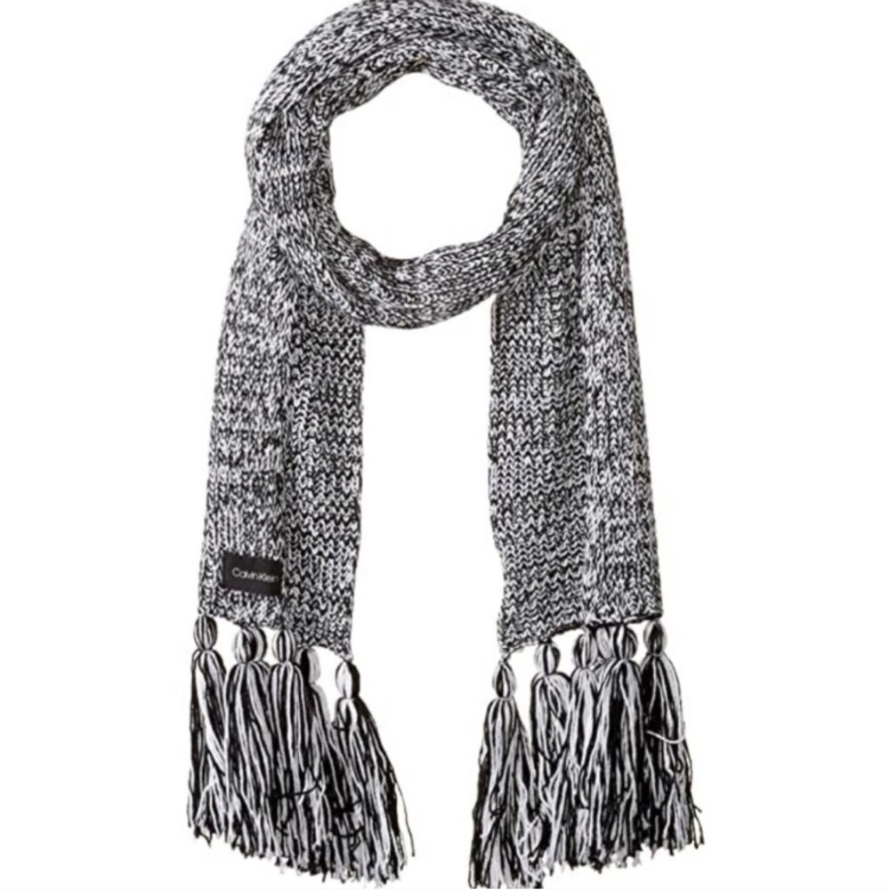 Calvin Klein Knit Scarf - Picture 2 of 4